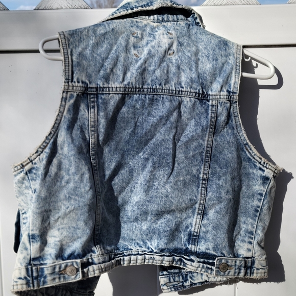 Jean vest - Picture 3 of 4